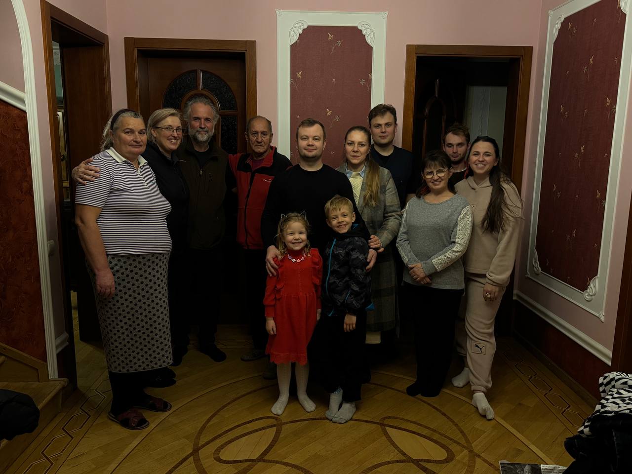 people-six people-six